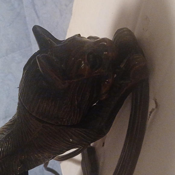 Stained Glass Cat Table Lamp with Bronze Base - Picture 2 of 12